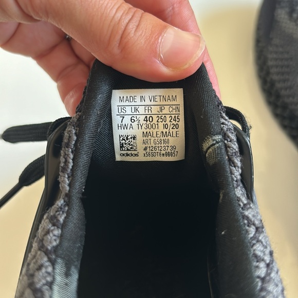 Adidas men’s ultra 4D triple black - Picture 9 of 14